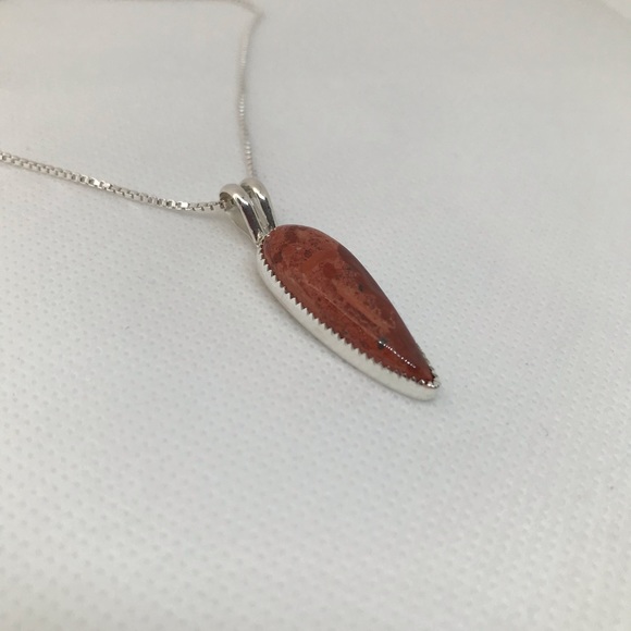 14Ct Red Jasper Pendant Handmade - Picture 3 of 3